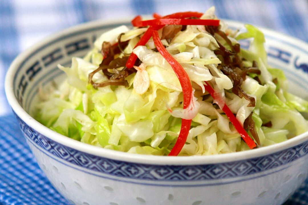 Kohlsalat ist eine der Gerichtsmöglichkeiten auf der Diätkarte „Lieblings“.